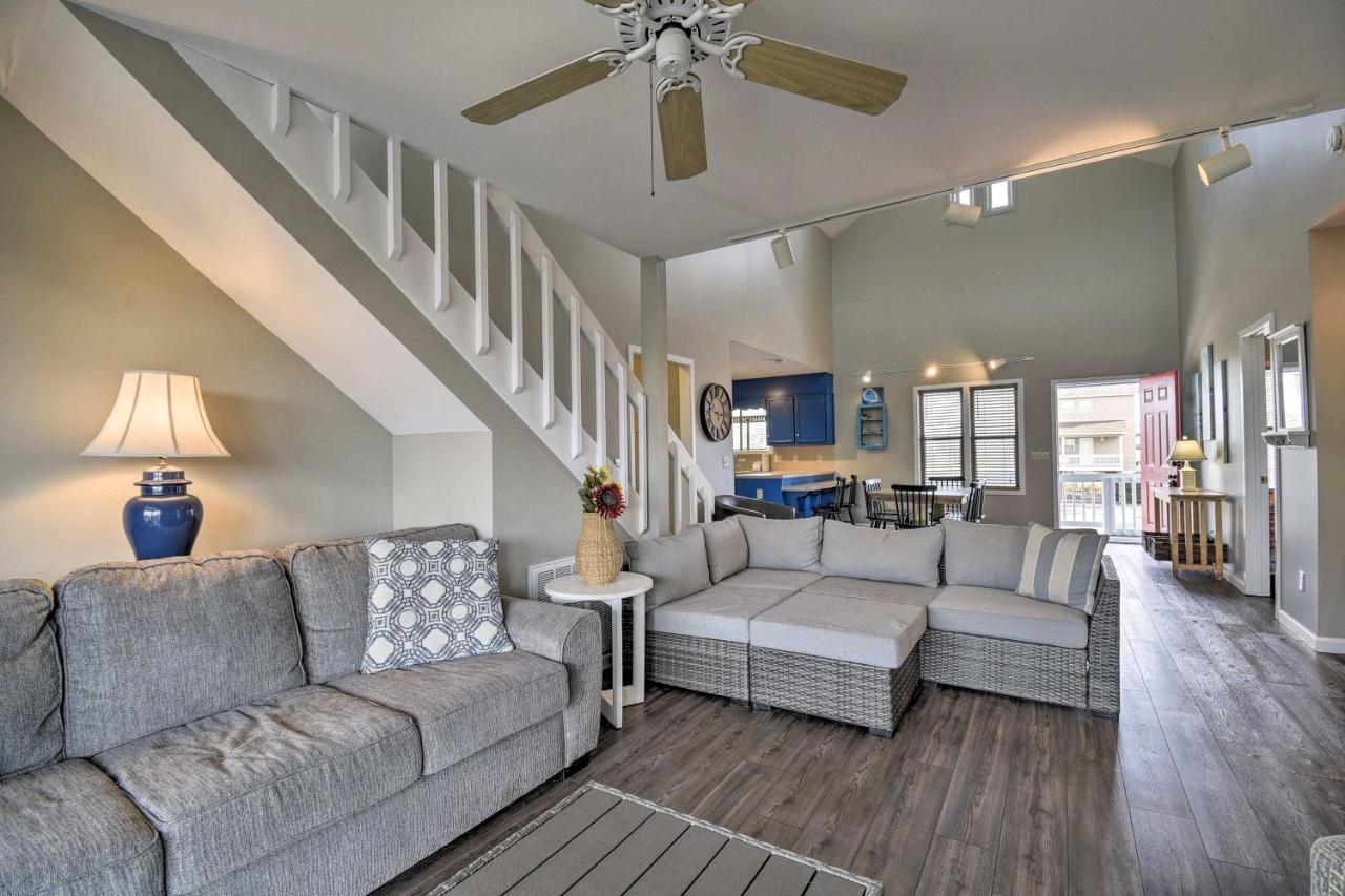 Steps To Sunset Beach Canal-Front Home With Dock! Extérieur photo
